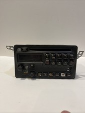 03 04 05 06 07 Pontiac Vibe factory AM FM CD player radio stereo GM 12207119