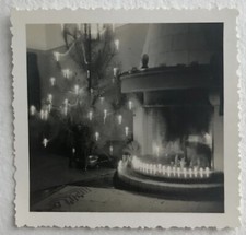 ANTIQUE PHOTO - VINTAGE SNAPSHOT - CHRISTMAS TREE - LIGHT - FIREPLACE - CHRISTMAS