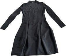 Superbe  robe  noire  tissu