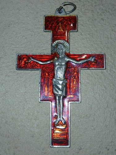 Crucifix chrétien métal - crucifix,
