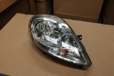 Opel Traffic Renault Nissan Vivaro Headlight Halogen Right 8200701356
