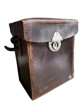 Ancienne sacoche en cuir avec