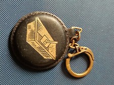 RARE VINTAGE OLD COLLECTION ADVERTISING ADVERTISING ADVERTISING TILES KEYCHAIN SILVERWARE