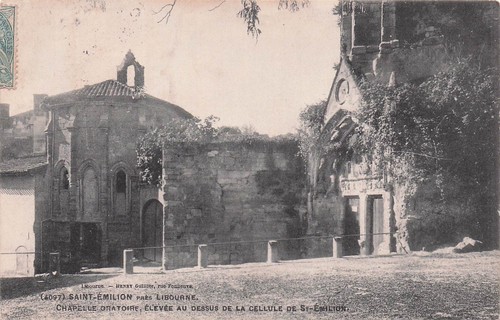 Saint emilion chapelle - 33,