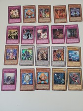 beautiful lot of 43 Yu-Gi-Oh! cards - 1996 see photos / in French