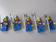 Lego 375 Chevaliers bleus avec plastron et hache