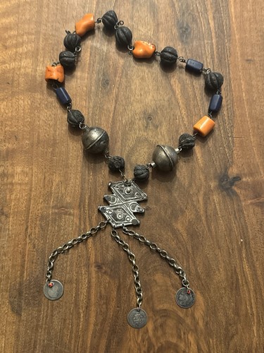 Collier traditionnel ancien - collier,