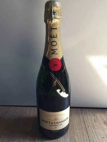 Champagne brut moet - -, &