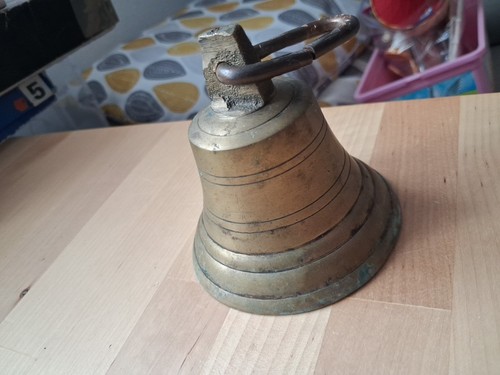 Cloche porte bronze - cloche, en