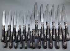 24 couteaux en ébène et