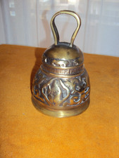 Ancienne cloche d'église  ou de monastère en bronze
