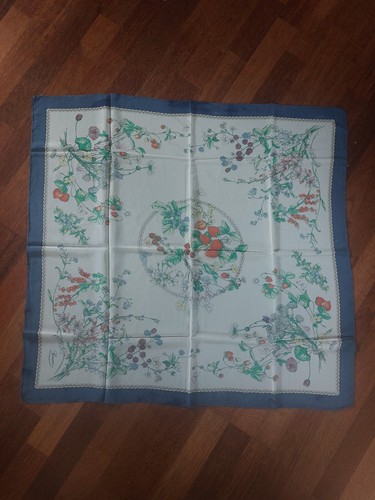 Used scarf fair - , condition