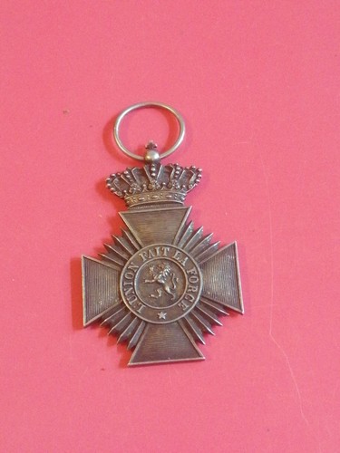 Médaille mérite - médaille,