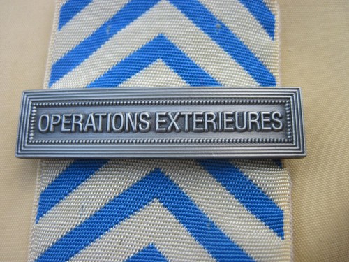 Agrafe operations exterieures - agrafe,