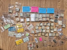 grand lot de pièces et