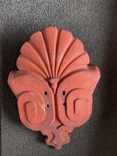 Ancien fronton tuile arrêt - tuile,