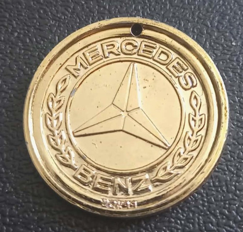 Porte cle medaillon mercedes - porte,