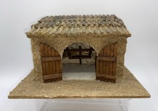 Santon Etable  20 cm  de long