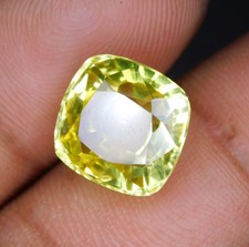 Coussin en saphir jaune