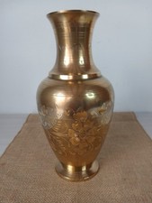gros vase déco en laiton &