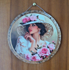 JEUNE FEMME ROMANTIQUE sur PLAQUE Ronde Pose Murale ou sur Porte de Chambre