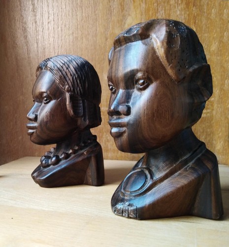 Paire tetes sculptees en - paire,