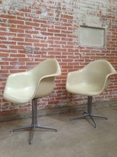 Fauteuils Eames - coques en