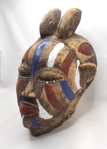Masque sculpté africain - sculpté, en