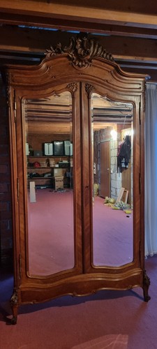 Grande armoire bibliothèque
