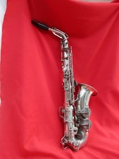 Saxophone LEFEVRES avec photos du militaire à qui il appartenait - MAILLY