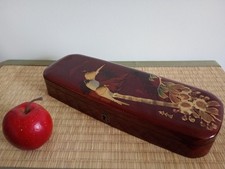 Longue boîte plate en bois