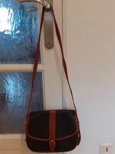 Sac à main besace cuir et