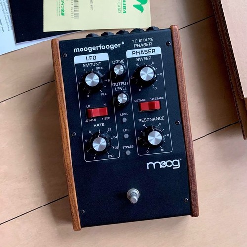 Synthétiseur analogique
