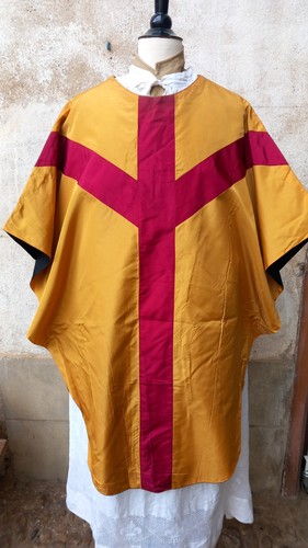 Chasuble prêtre vêtement - prêtre,