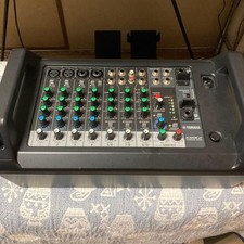 YAMAHA EMX2 POWERED MIXER