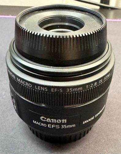 Canon 35mm 8 macro - ef-s, is