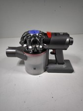 Aspirateur Dyson V8 - Utilisé, Batterie Faible, Pas de Filtre Principal