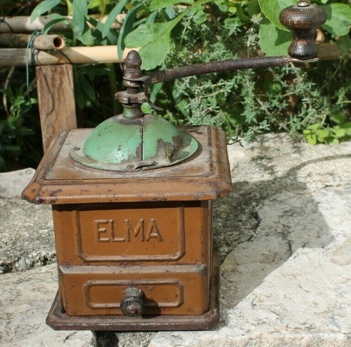 Ancien moulin café - en, tôle