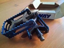 Original Skyway Tuff Pedals Blue 1/2" Graphite - Old school bmx - 1980s - W/ Box
