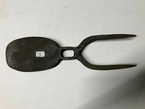 Old tool outil - (n°1),