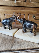 Paire D'éléphant Serre