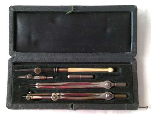 Ancienne boite compas 165 - ancienne, de