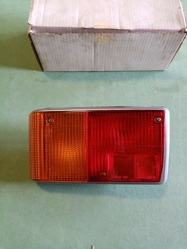 Peugeot 104 feu - feu, gauche