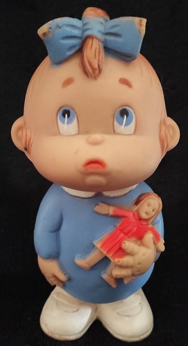 Pouet petite fille - et, sa