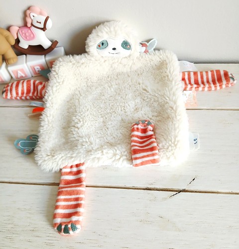 Noukie doudou peluche carré - peluche,
