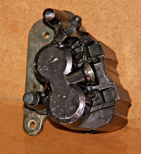 ETRIER DE FREIN AVANT