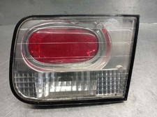 feu arrière de hayon droit