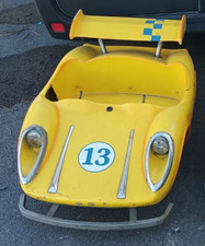 Voiture de manège ou caisse à savon