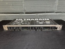 BEHRINGER MIC 2000
