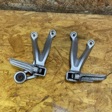 Suzuki GSXR600 750 K1 K2 K3 Rear Pillion Footrests Pegs  2001 - 2003